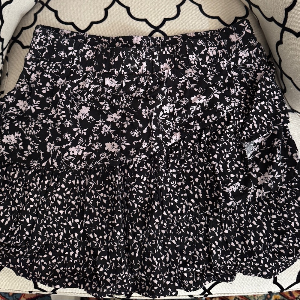 Floral Black and Pink Girl’s Skirt size L 10/12